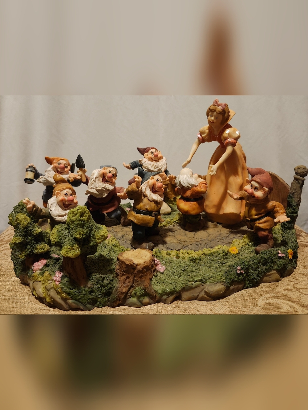 Vintage Snow White and Seven Dwarfs Figurine Set - Hand-Painted Ceramic